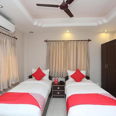 Oyo 19855 B S Guest House Jādabpur Eksteriør billede